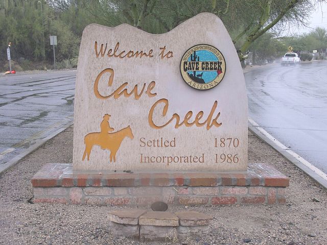 Welcome to Cave Creek marker